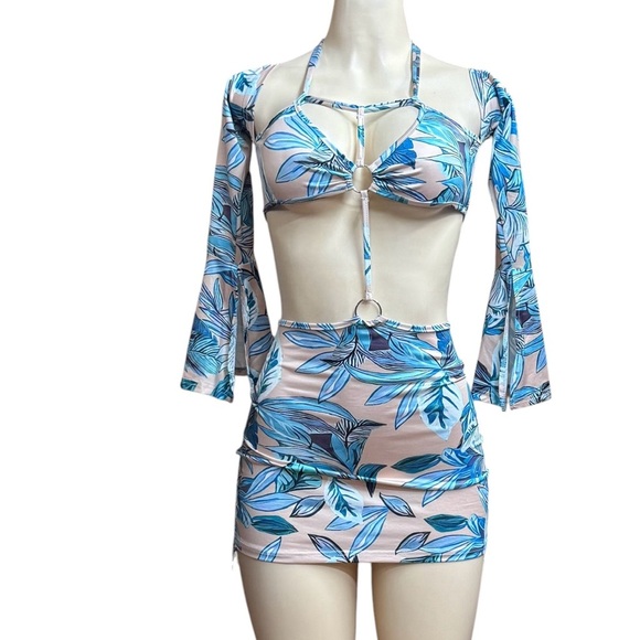 Leaf Print Halter Top and Skirt Set - Picture 1 of 2